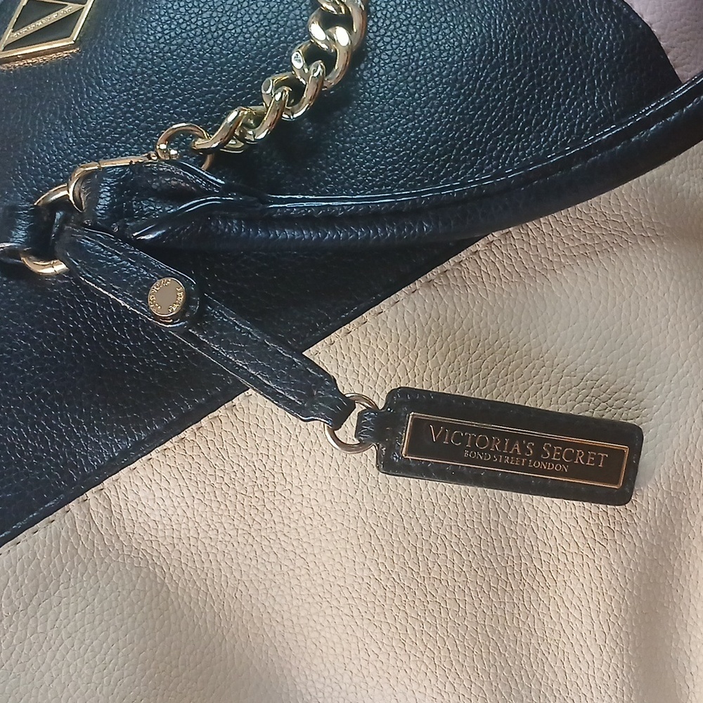VICTORIA'S SECRET The Victoria Slouchy Satchel in Blush Colorblock - Picture 11 of 13